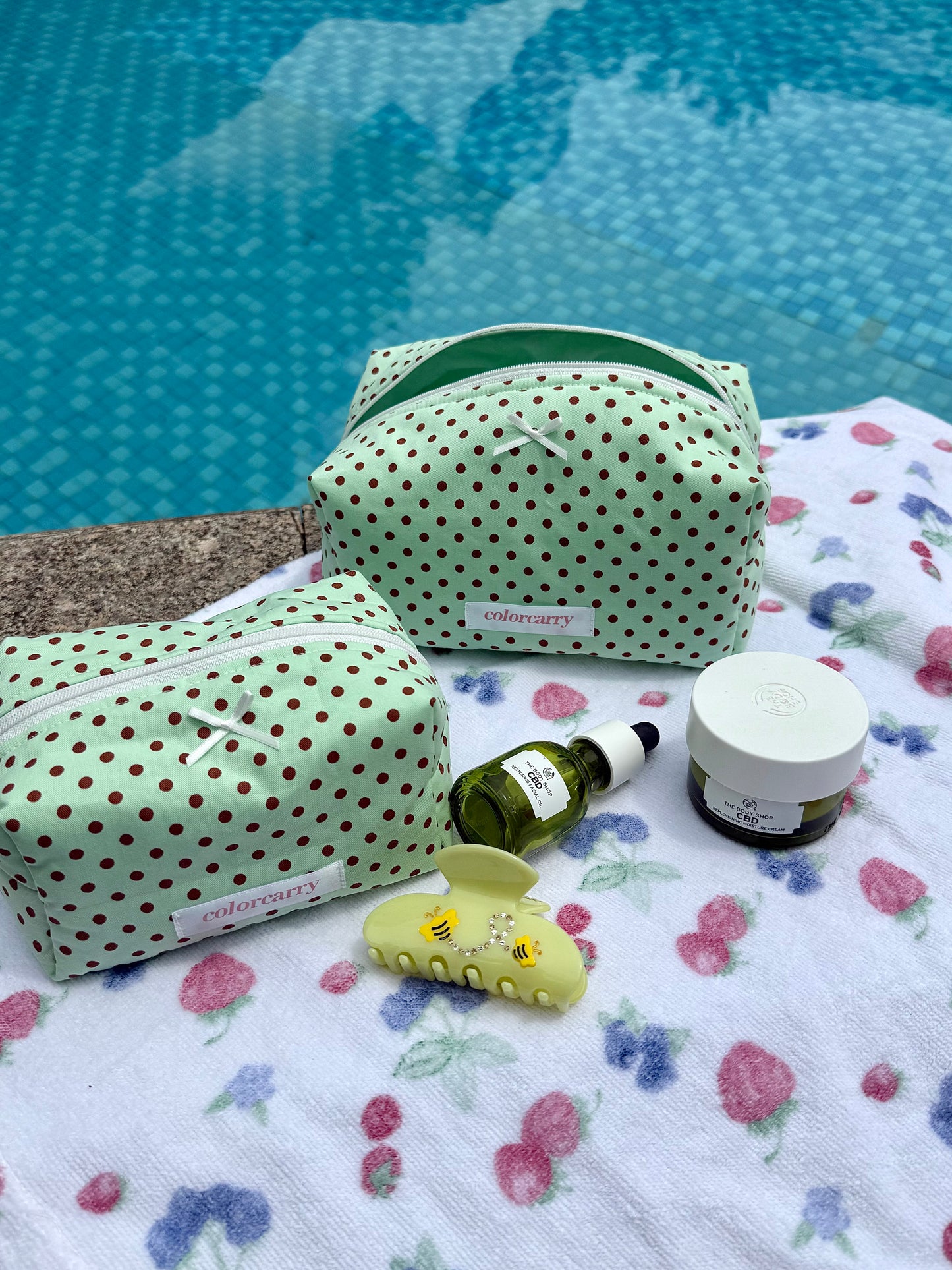 Mint Dot Makeup Pouch