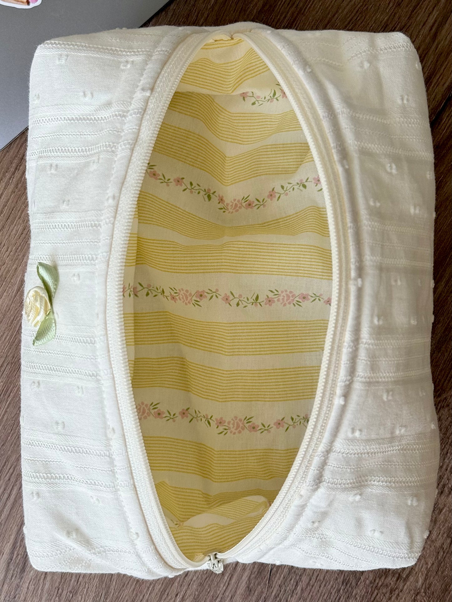 Lace Bloom Makeup Pouch